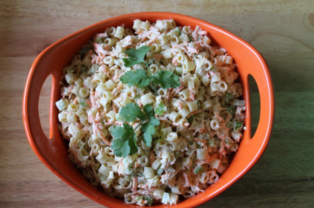 Macaroni Chicken Salad with Can Shredded Chicken